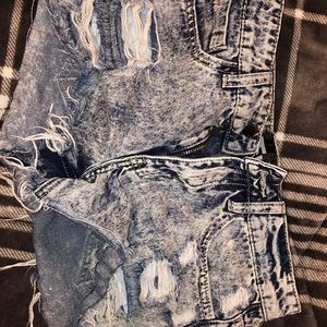 Faded distressed shorts!